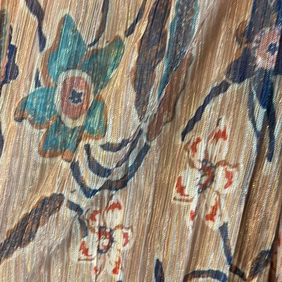 Joie Brocade High Neck Smocked Waist Tan Multicolor Shimmer Floral Top L - Picture 9 of 11